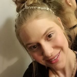 Meet your Posher, Celeste